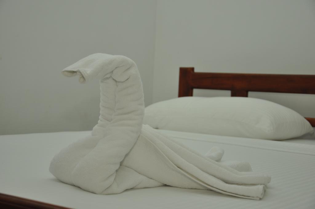 Sujatha Tourist Rest Otel Dambulla Oda fotoğraf