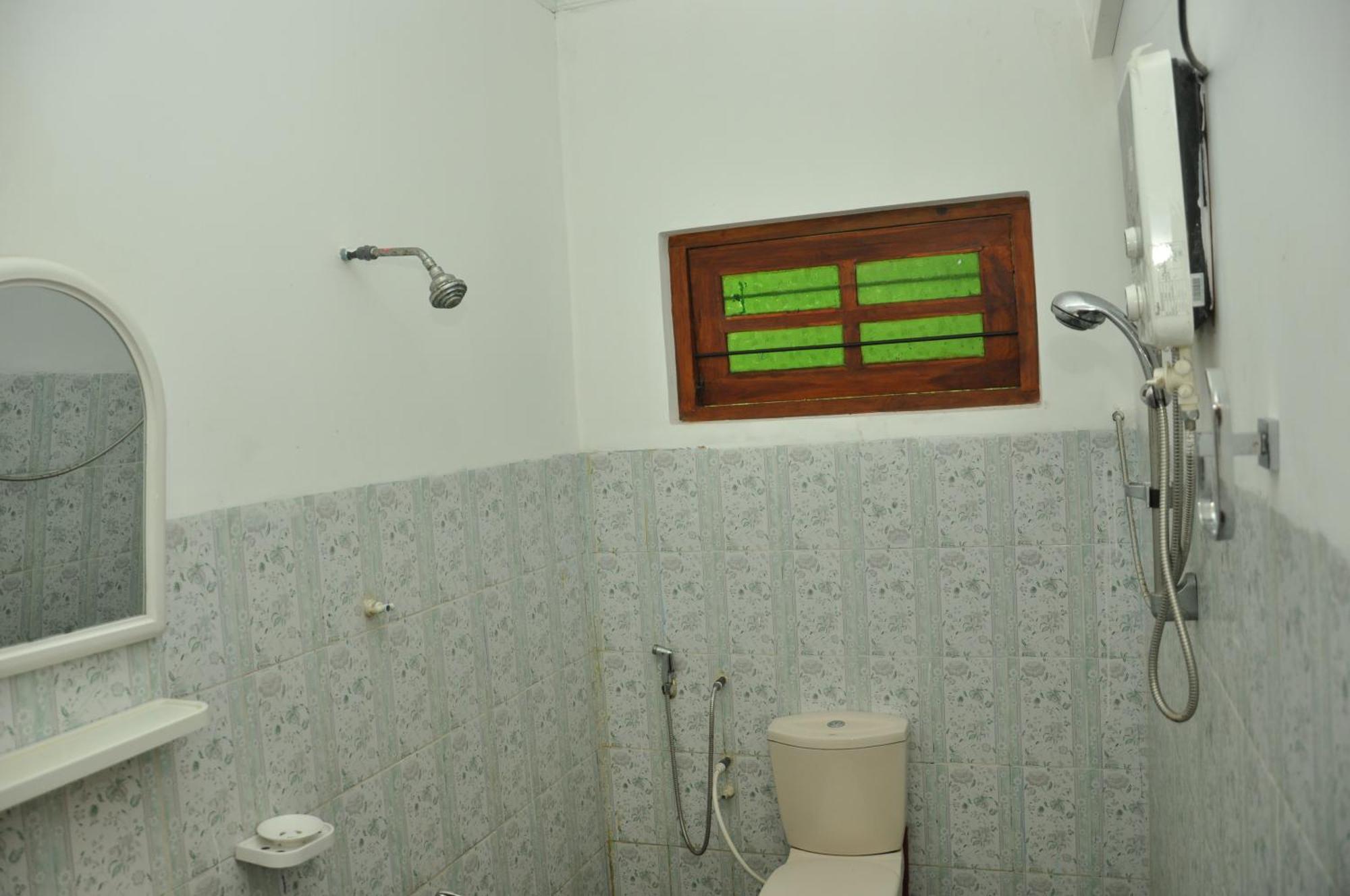 Sujatha Tourist Rest Otel Dambulla Oda fotoğraf